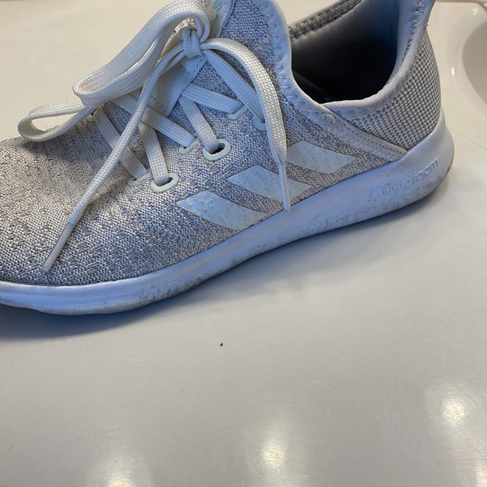 Sneakers - Picture 5 of 7